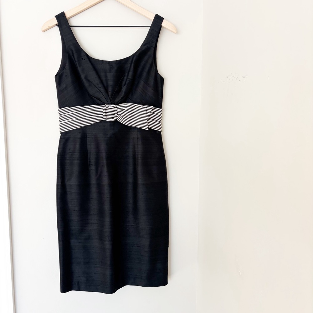 KAY UNGER black silk dress with bow detail sz. 4